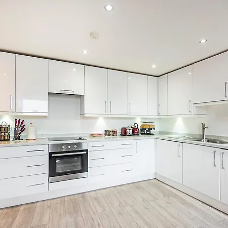 Cozy And Charming Flat: Minutes From Everything! Londra Esterno foto